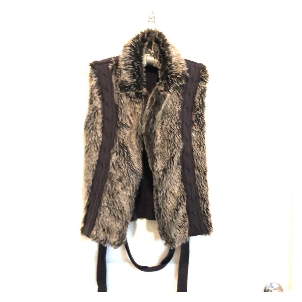 Fur vest